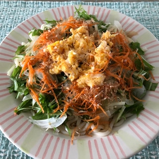 暑い夏に！水菜と卵のぶっかけうどん